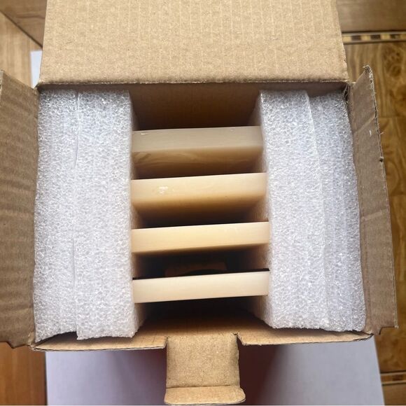 RIRIKU Resin Coasters Set of 4 NIB - Picture 7 of 12